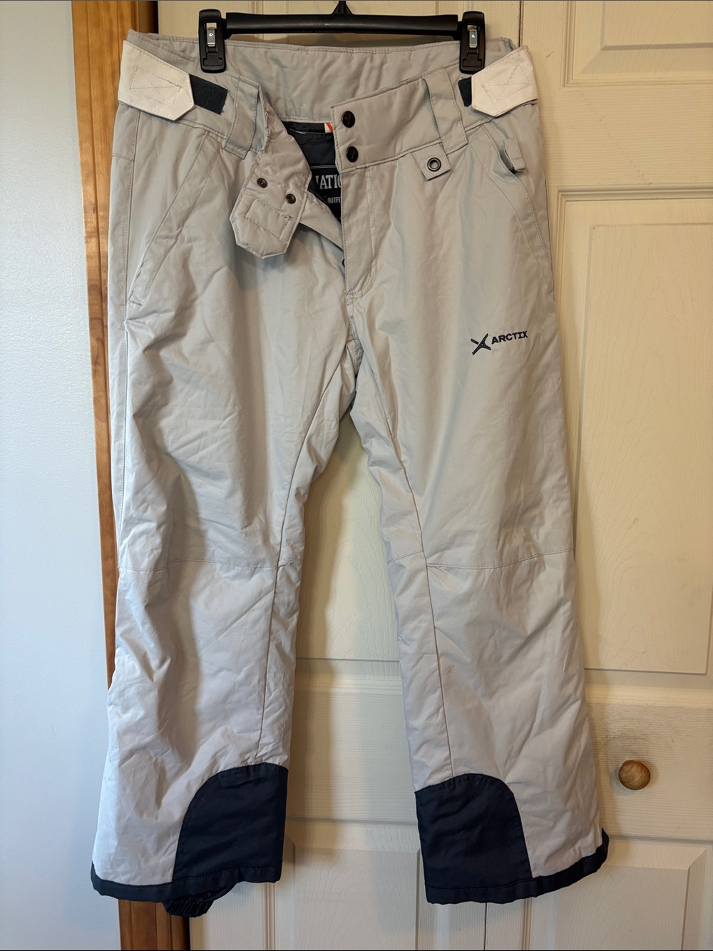 Women’s ski pants